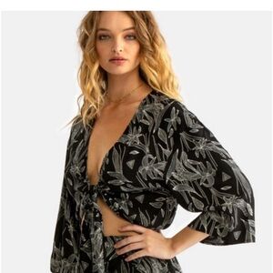 Tavik + Black/White Weller Black Orchid Top Size Small